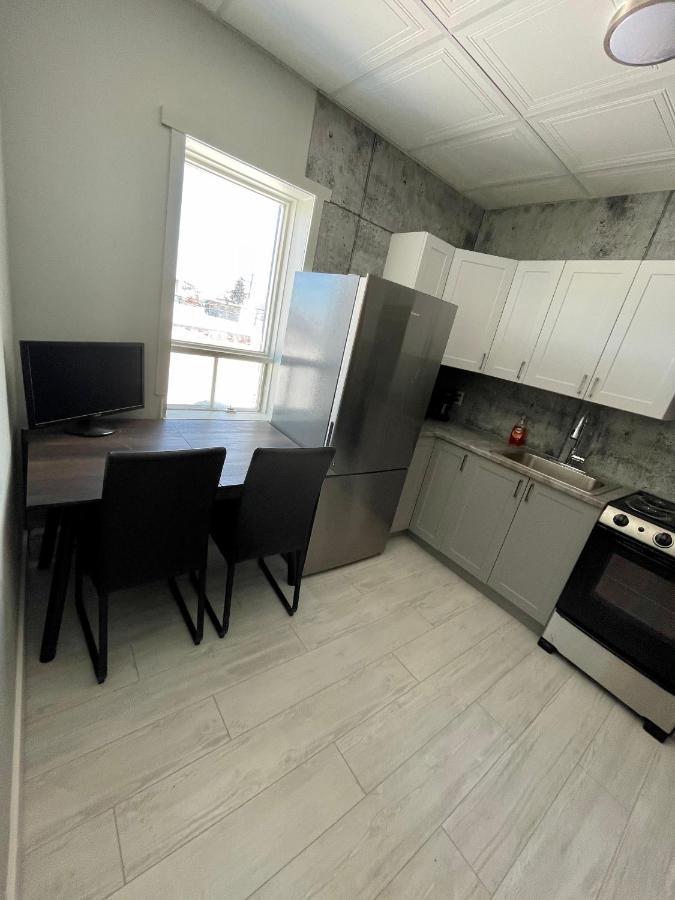 Le Convivial Apartamento Rouyn Exterior foto