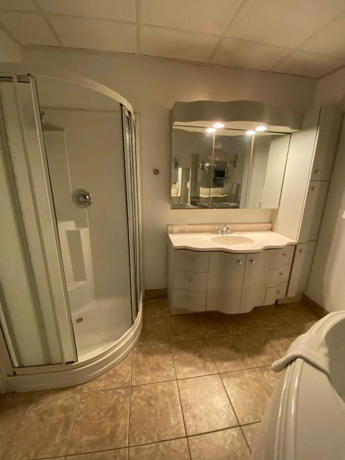 Le Convivial Apartamento Rouyn Exterior foto