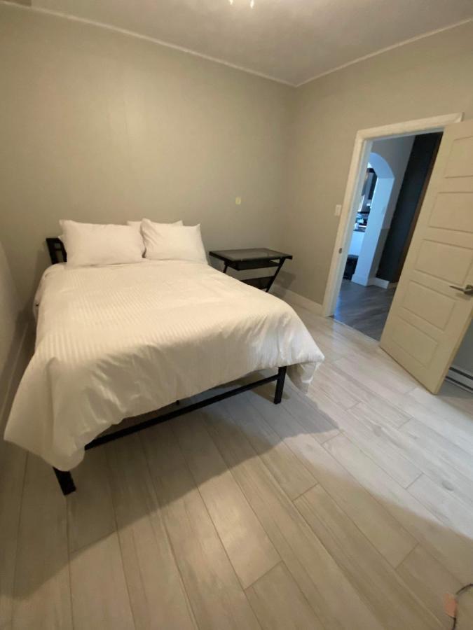 Le Convivial Apartamento Rouyn Exterior foto