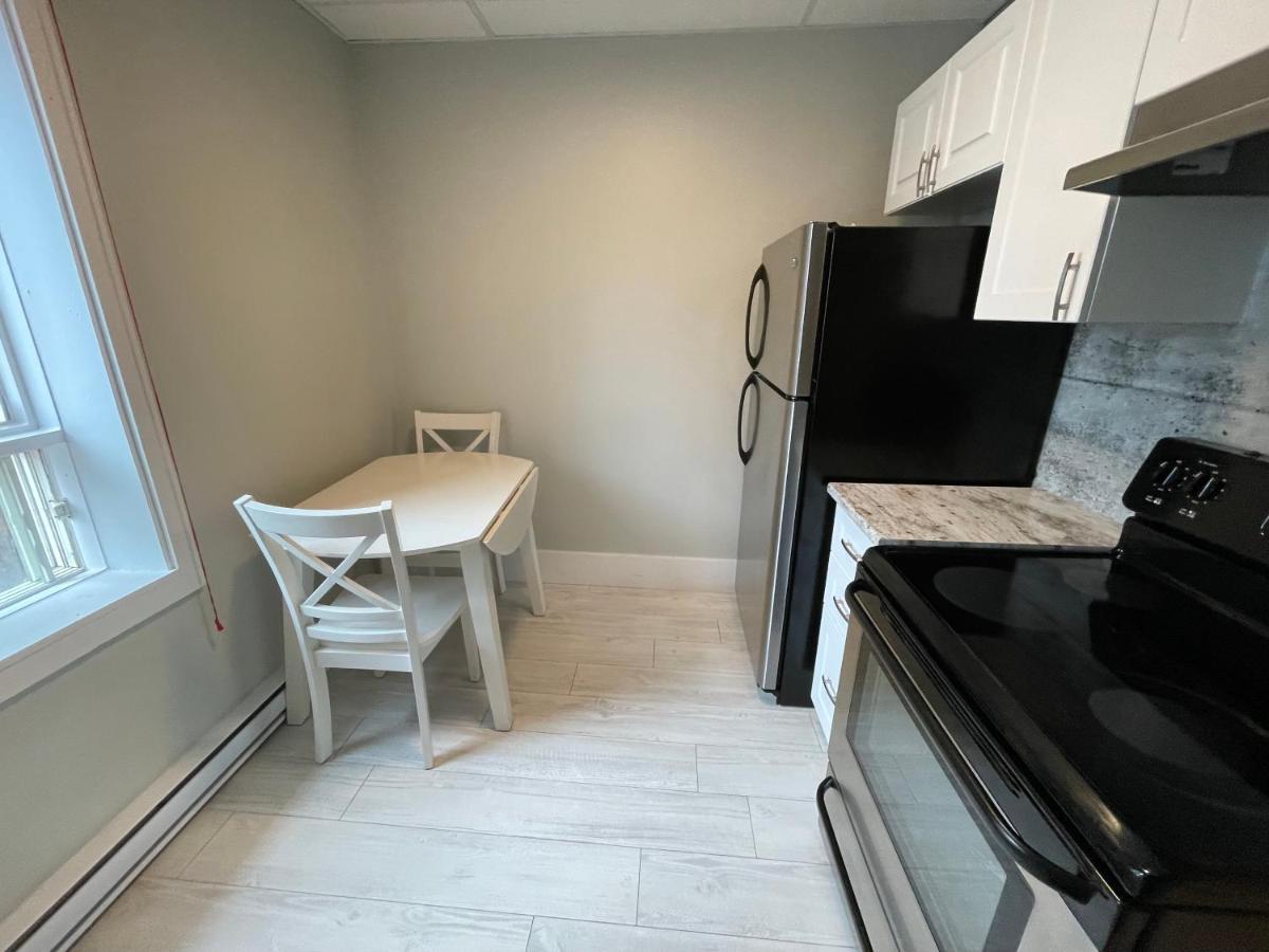 Le Convivial Apartamento Rouyn Exterior foto
