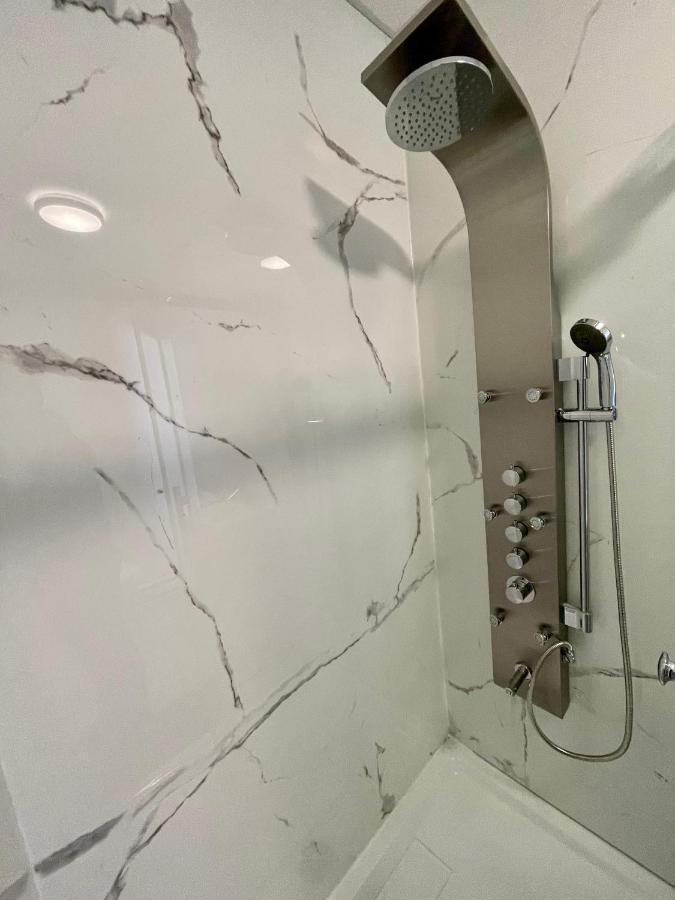 Le Convivial Apartamento Rouyn Exterior foto