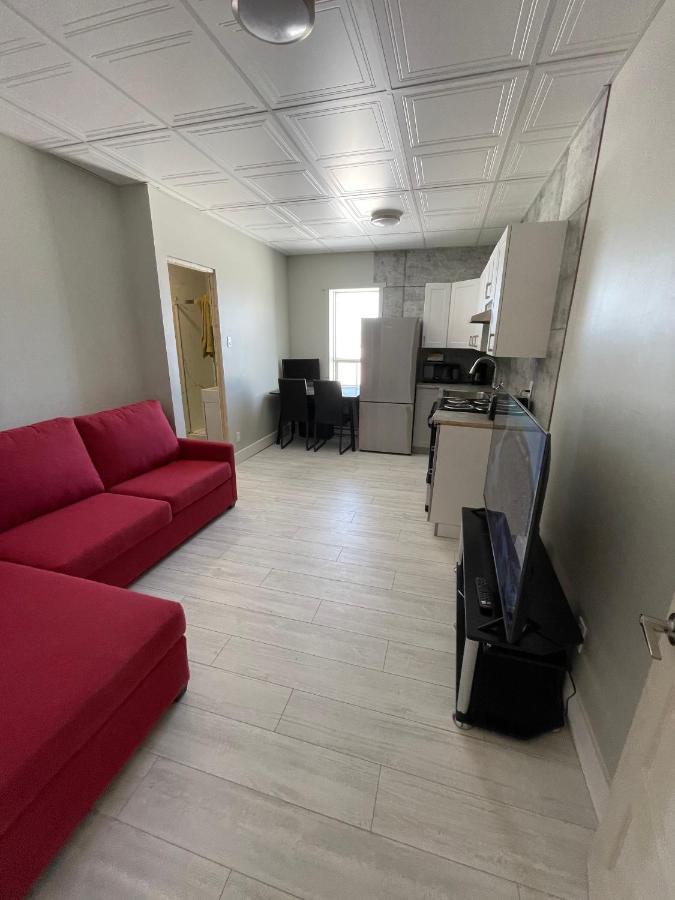 Le Convivial Apartamento Rouyn Exterior foto